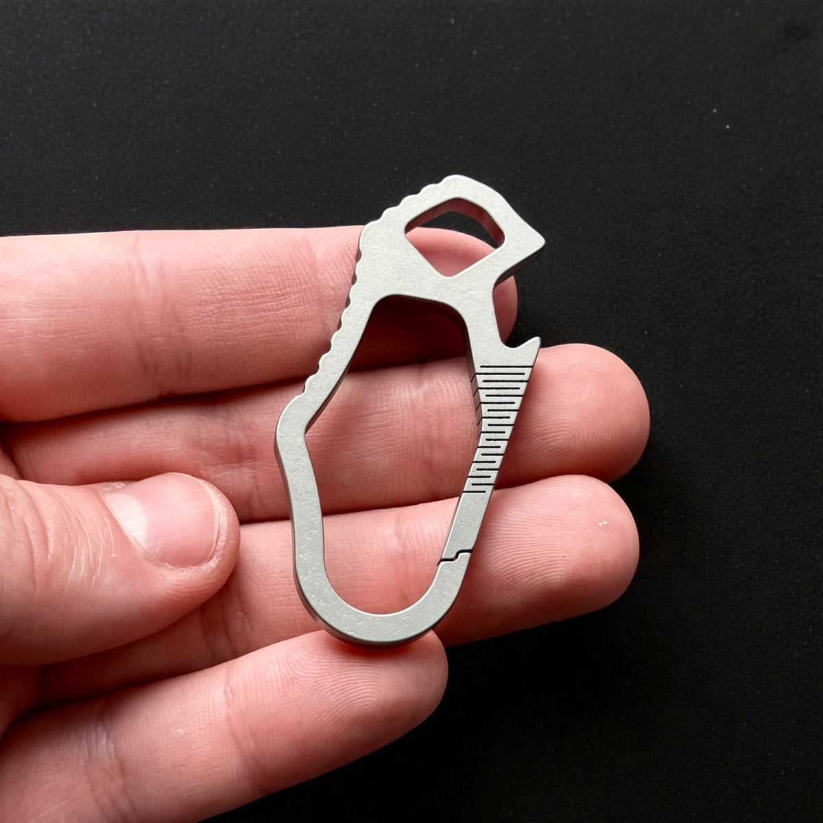 Titanium Keychain Carabiner Clip · 37 mm or 59 mm
