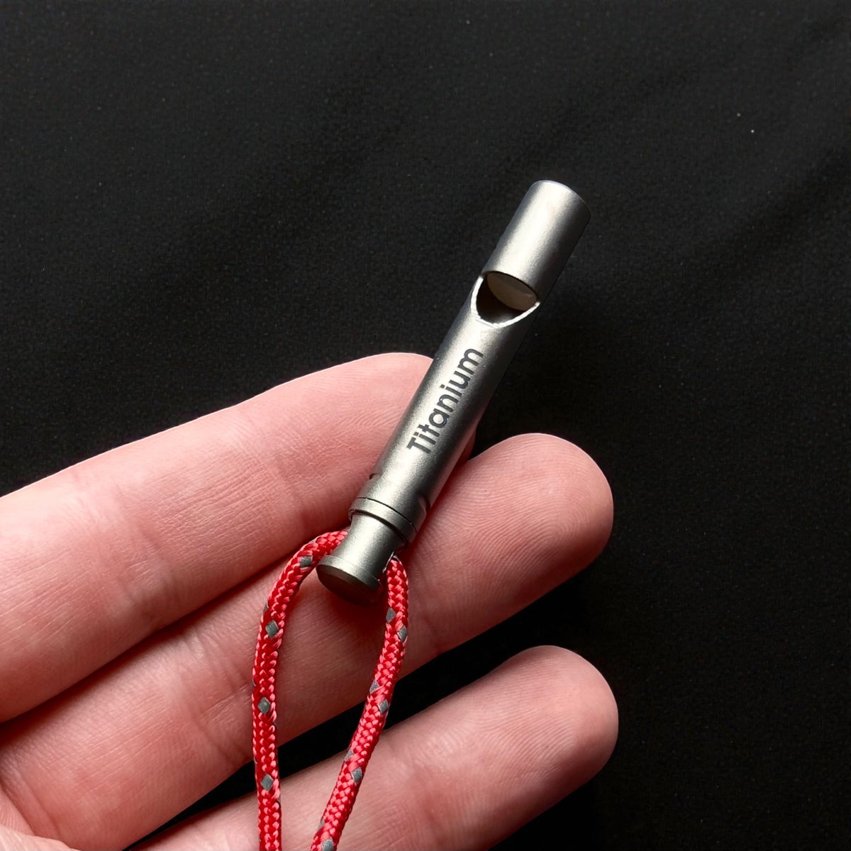 Titanium Emergency Whistle · 55 mm