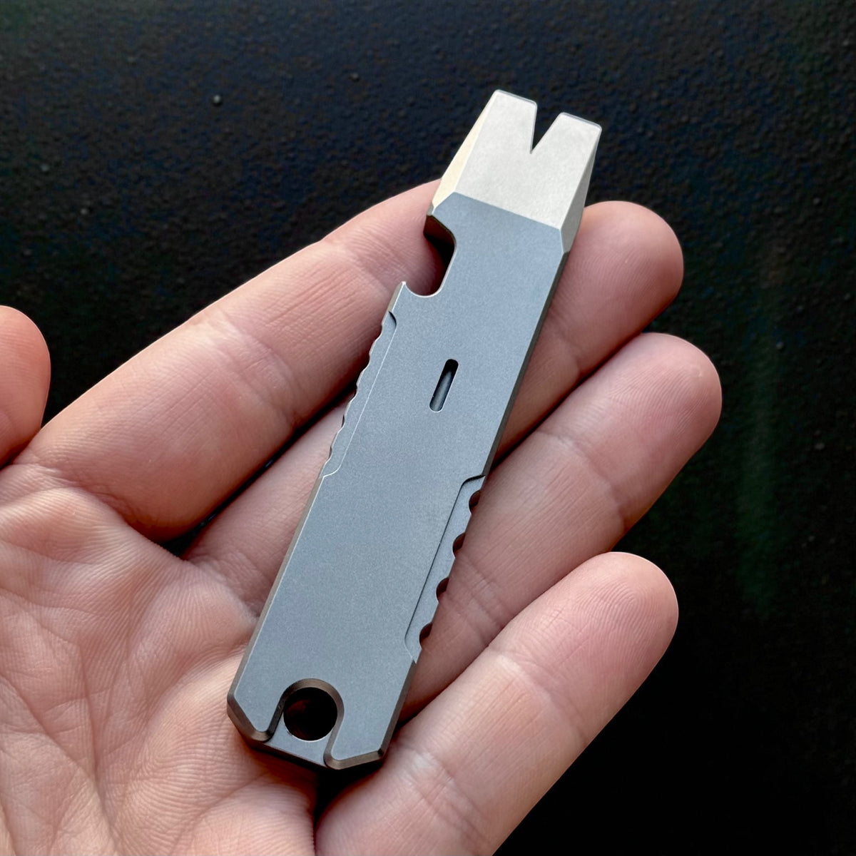 Titanium Pry Bar with Nail Puller, Bottle Opener & Glow Slot · 96 mm
