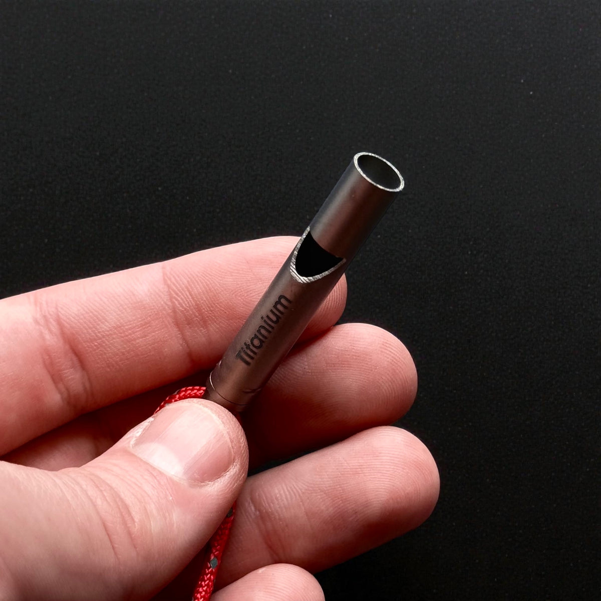 Titanium Emergency Whistle · 55 mm