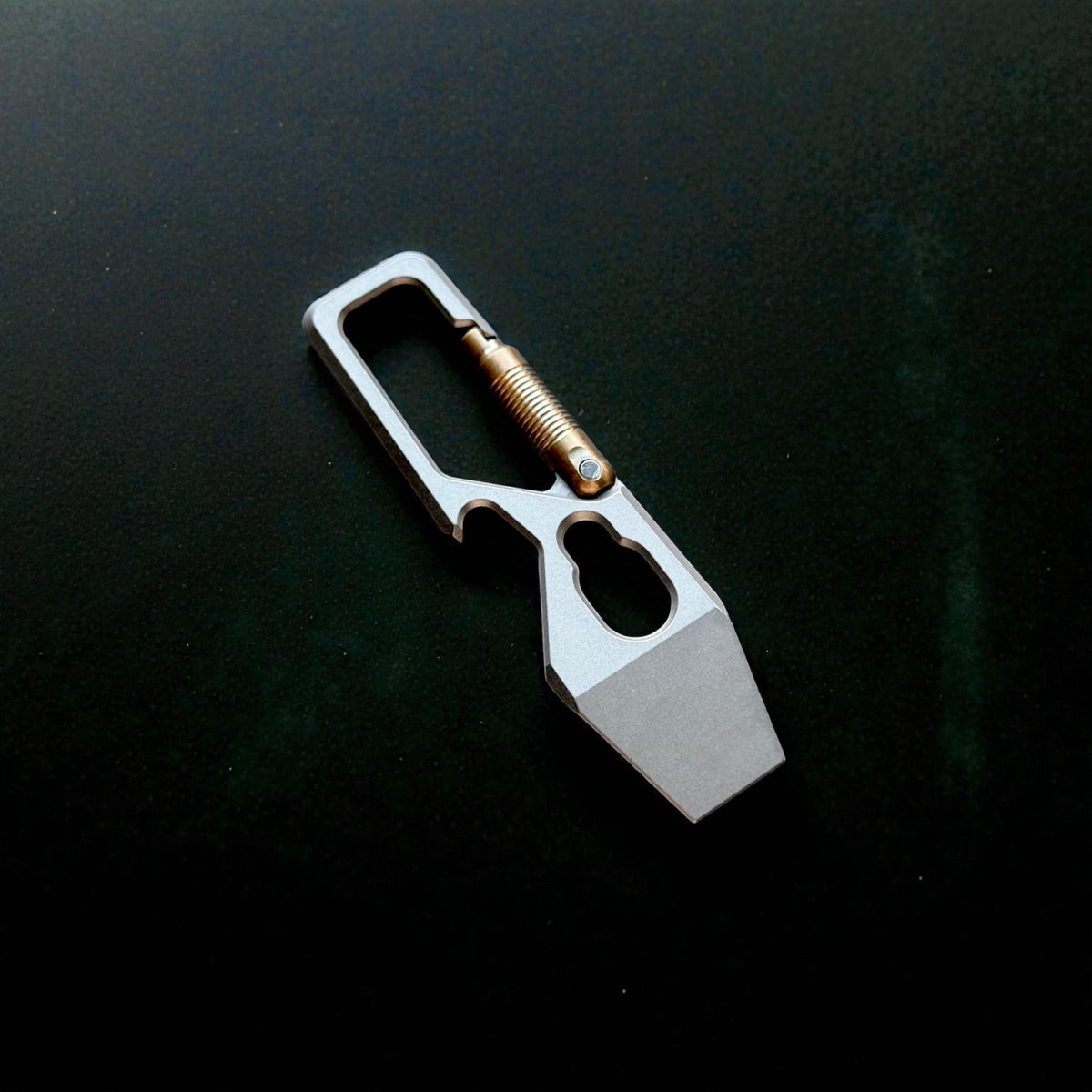Titanium Carabiner Pry Bar with Bottle Opener & Brass Gate · 60 mm