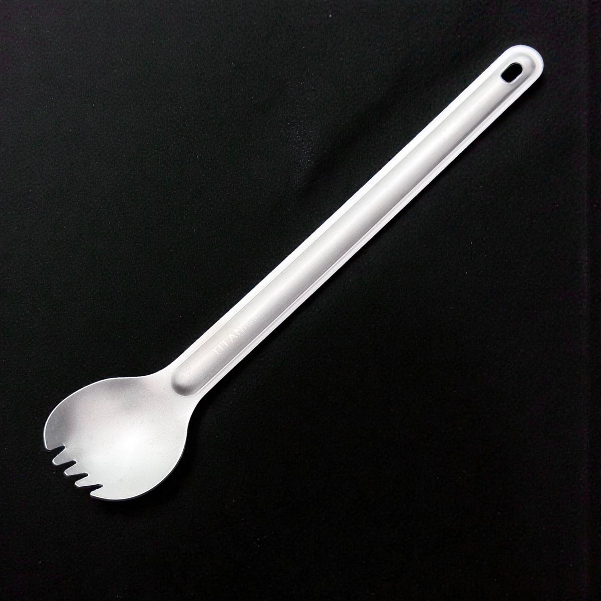 Titanium Long-Handle Spork · 21.5 cm