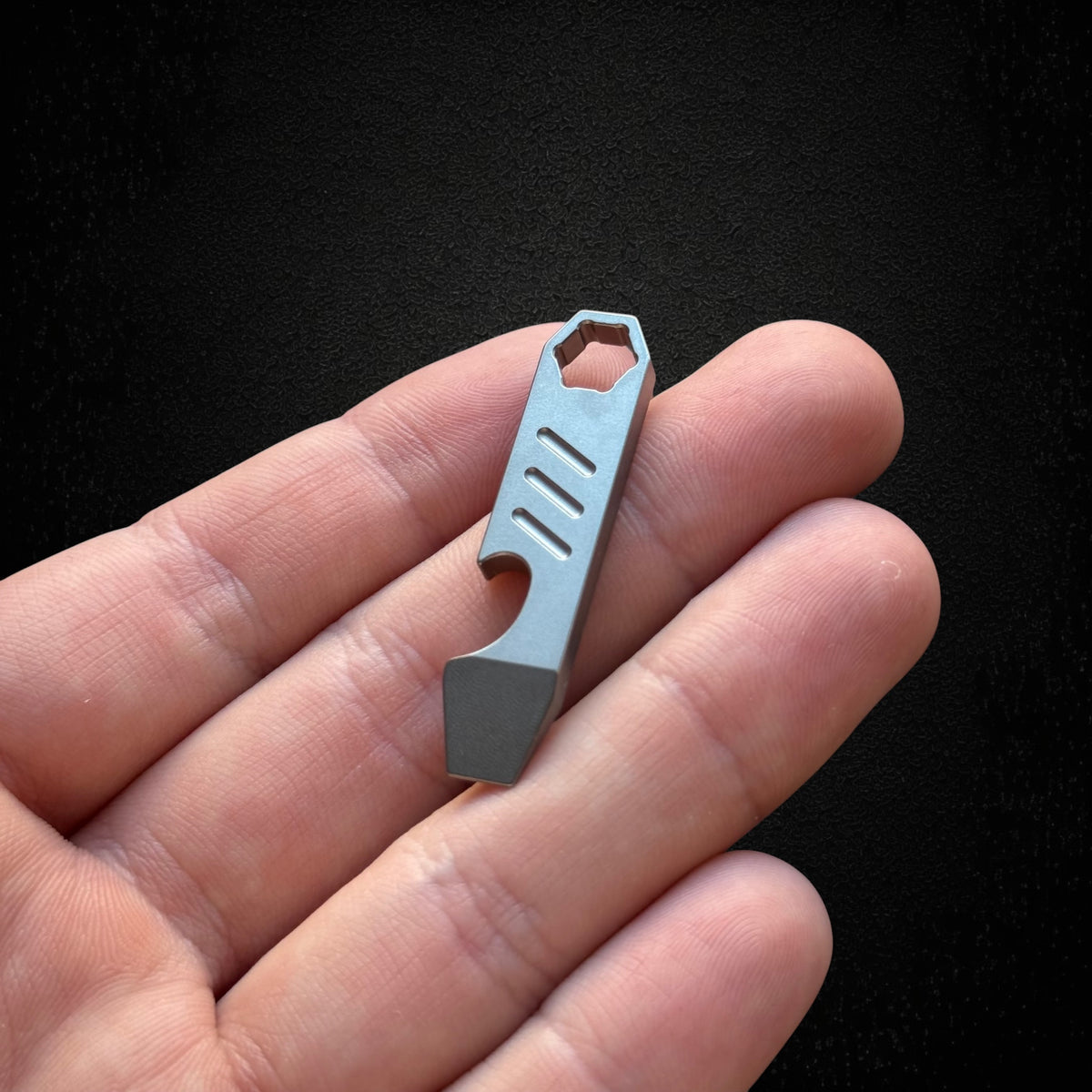 Titanium Mini Pry Bar with Hex Bit Driver & Bottle Opener · 44 mm