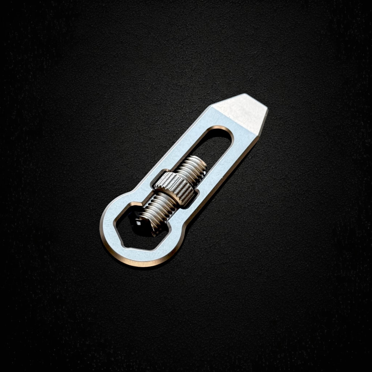 Titanium Mini Adjustable Wrench & Pry Bar · 53 mm