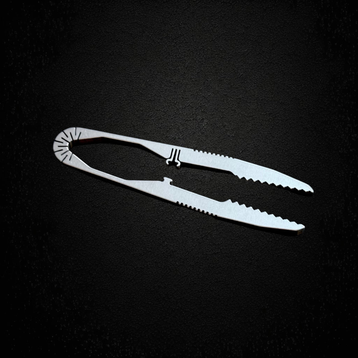 Titanium Tweezers for Grooming & Camping · 71 mm
