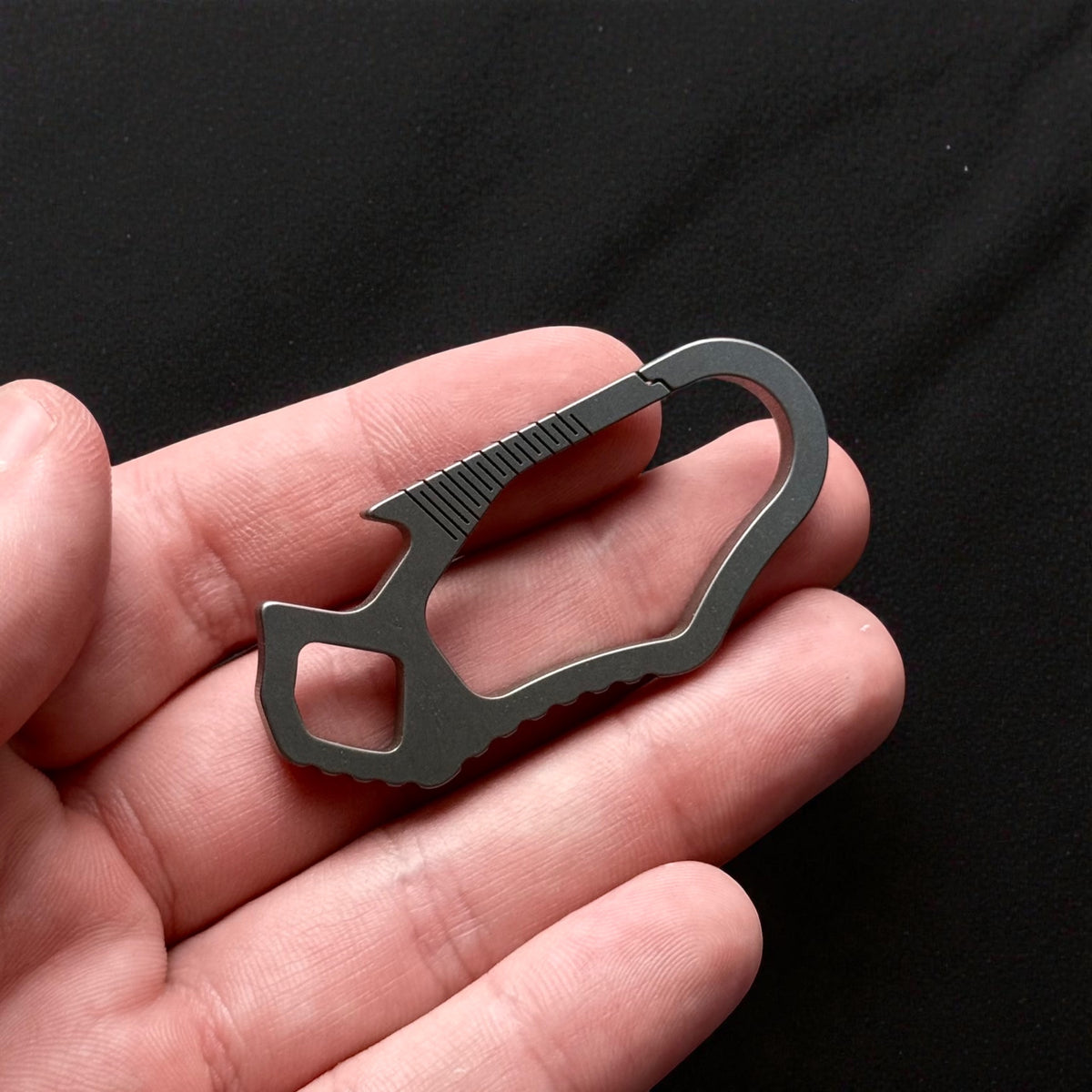 Titanium Keychain Carabiner Clip · 37 mm or 59 mm