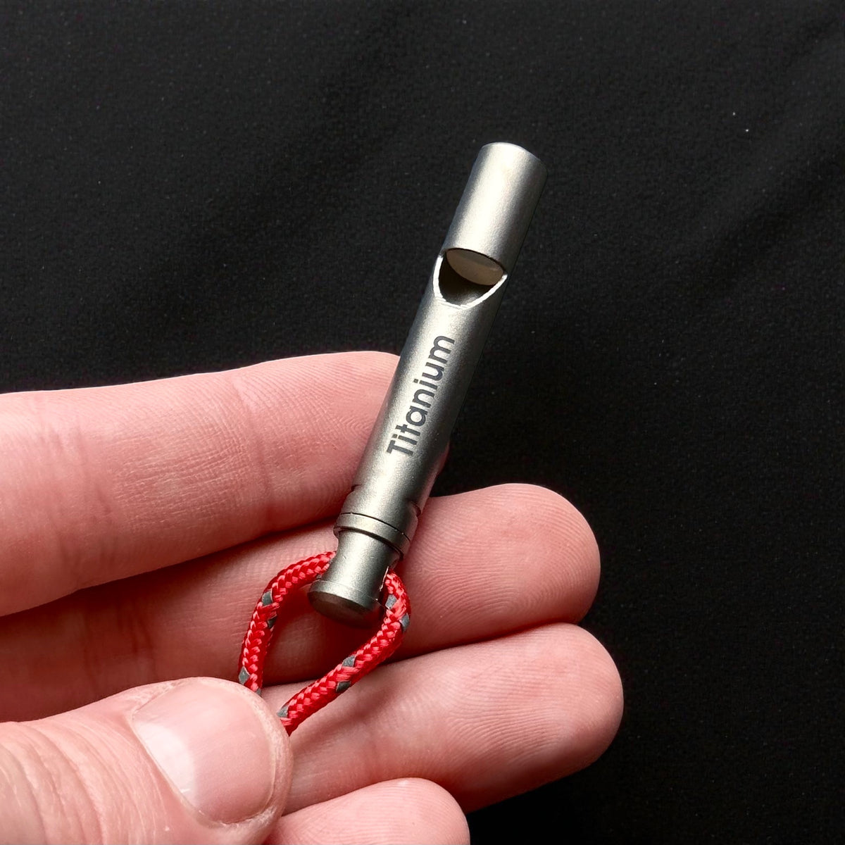 Titanium Emergency Whistle · 55 mm
