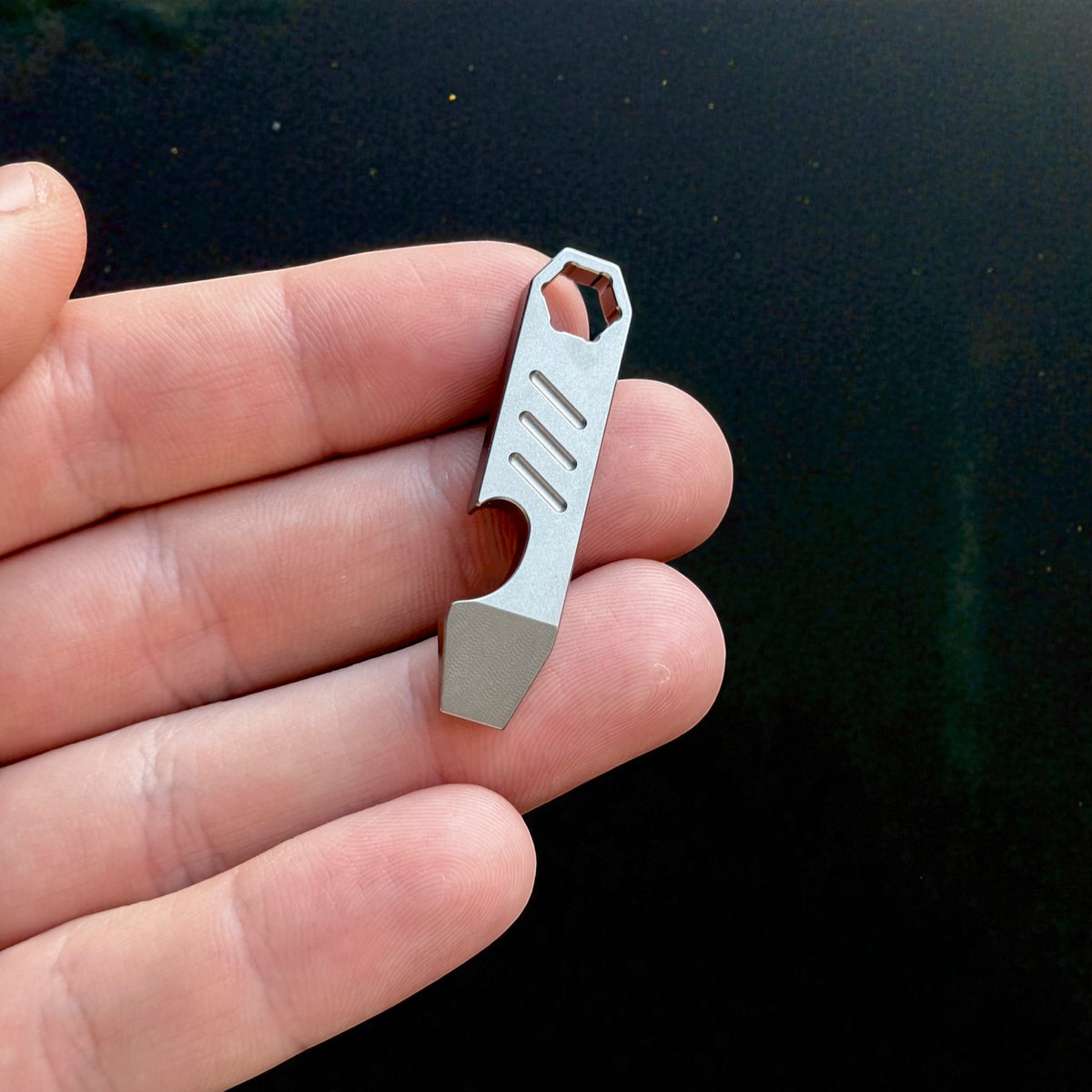 Titanium Mini Pry Bar with Hex Bit Driver & Bottle Opener · 44 mm