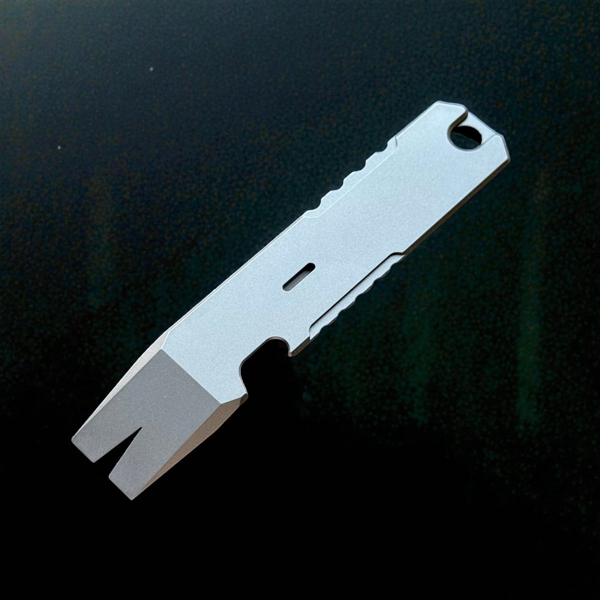 Titanium Pry Bar with Nail Puller, Bottle Opener & Glow Slot · 96 mm
