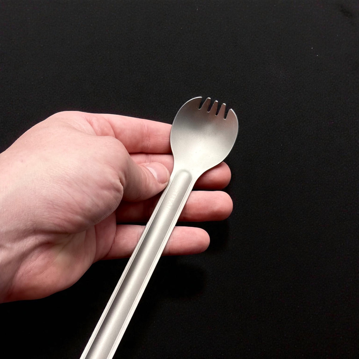 Titanium Long-Handle Spork · 21.5 cm